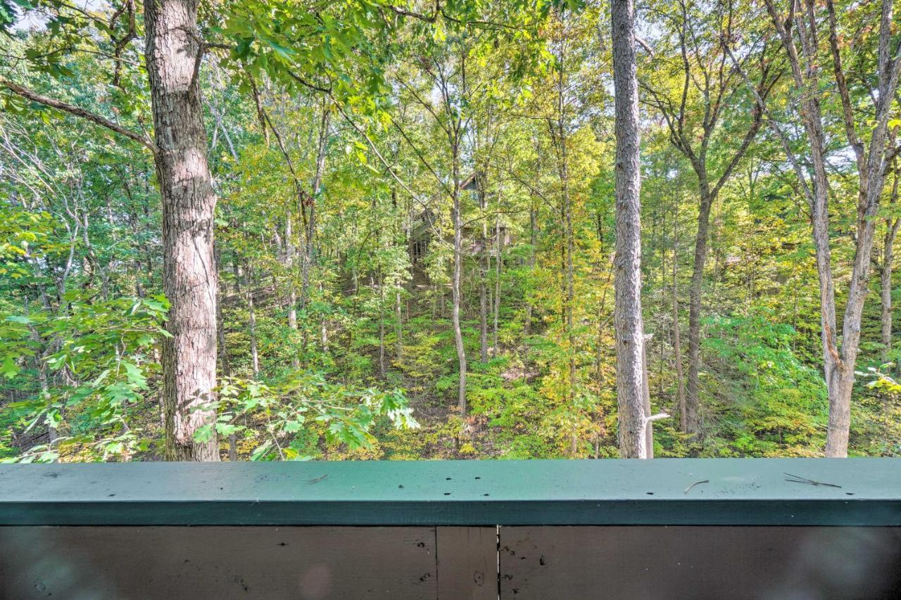 Picturesque Pigeon Forge Cabin With Mountain Views Екстериор снимка